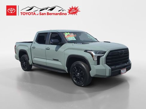 Used 2024 Toyota Tundra Limited AWD/4WD image 7