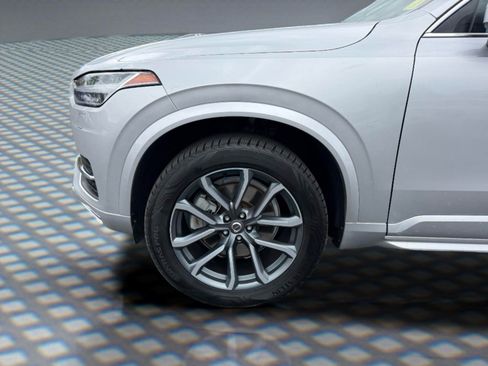 Used 2016 Volvo XC90 T6 Momentum w/ Momentum Plus Package AWD/4WD image 13