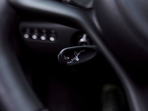 Used 2026 McLaren Artura RWD image 71