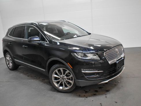 Used 2019 Lincoln MKC Select w/ Select Plus Package image 1