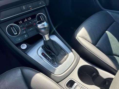 Used 2018 Audi Q3 2.0T Premium image 19