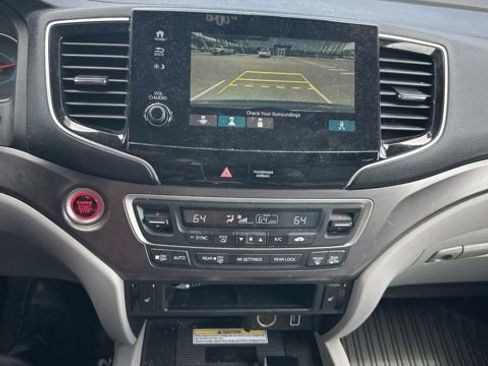 Used 2021 Honda Pilot Special Edition image 14