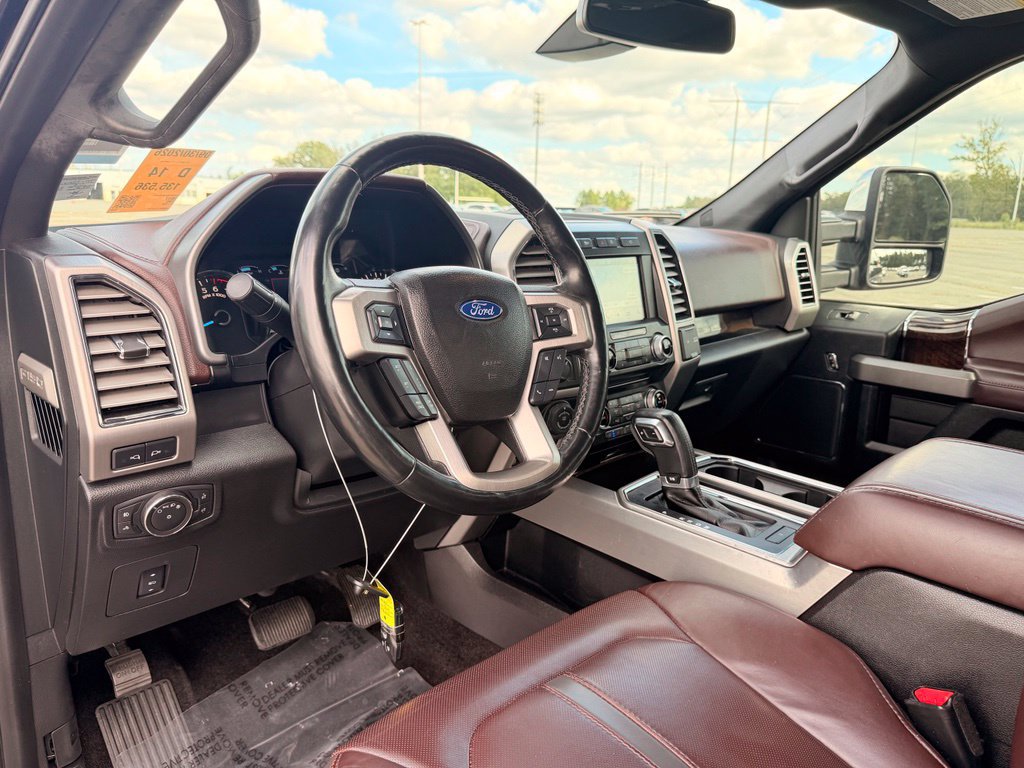 Used 2017 Ford F150 Platinum w/ Equipment Group 701A Luxury AWD/4WD image 10