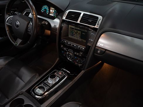 Used 2015 Jaguar XKR R RWD image 29