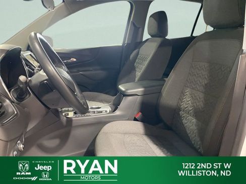 Used 2024 Chevrolet Equinox LT AWD/4WD image 31