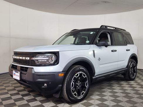 New 2026 Ford Bronco Sport Outer Banks w/ Outer Banks Tech Package+ AWD/4WD image 3