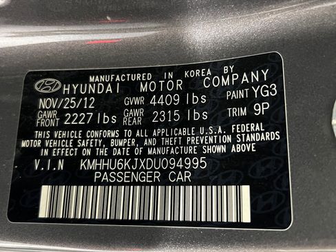 Used 2013 Hyundai Genesis 3.8 image 20
