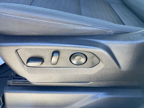 Used 2024 Chevrolet Silverado 1500 LT image 10