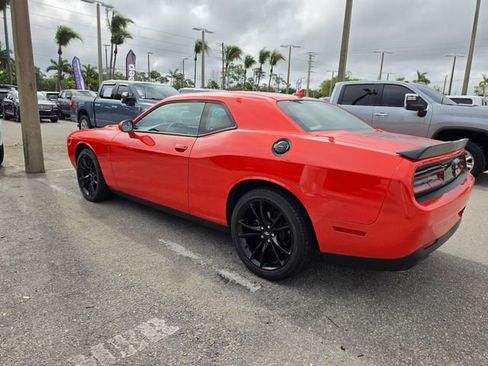 Used 2017 Dodge Challenger R/T Plus image 10