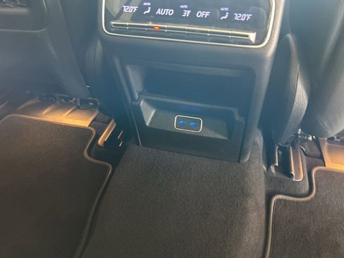 Used 2025 Mercedes-Benz GLS 450 GLS 450 image 30