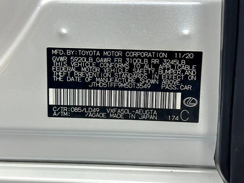 Used 2021 Lexus LS 500 w/ Accessory Package (Z1) RWD image 27