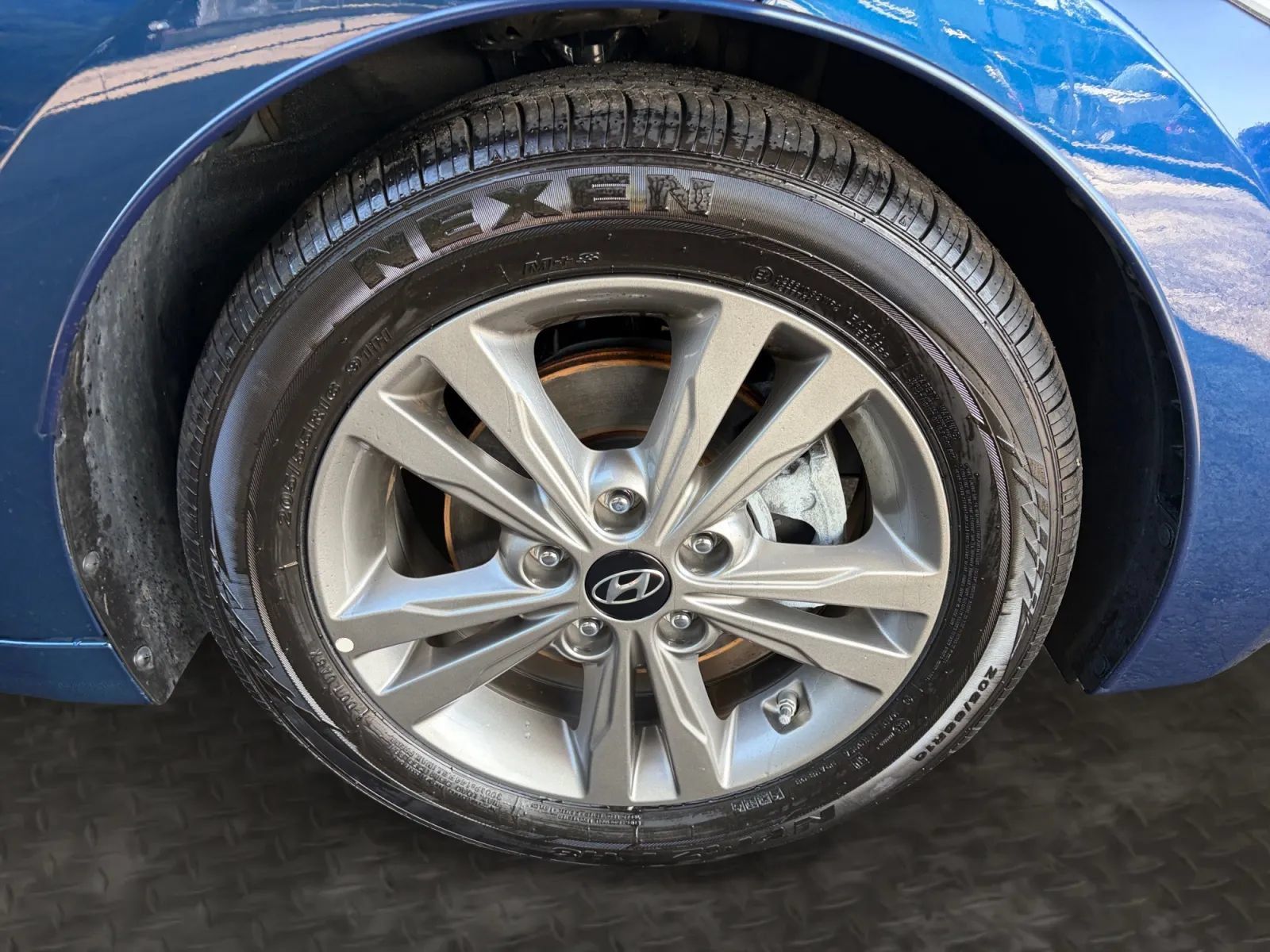 Used 2017 Hyundai Elantra Value Edition FWD image 38