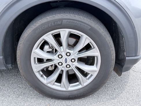 Used 2023 Ford Explorer Limited AWD/4WD image 36