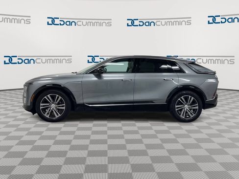 Used 2024 Cadillac Lyriq Luxury w/ LPO, Floor Liner Package RWD image 5