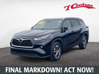 Used 2023 Toyota Highlander XLE