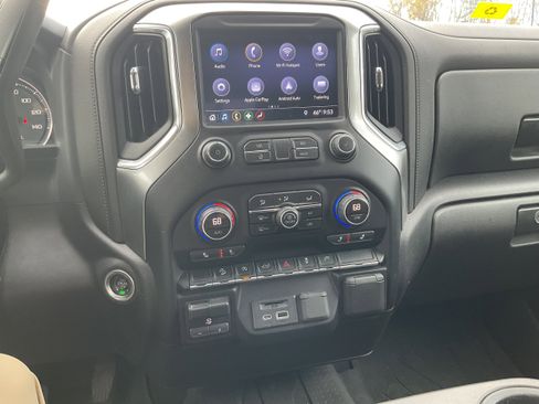 Used 2019 Chevrolet Silverado 1500 LT w/ All-Star Edition image 9