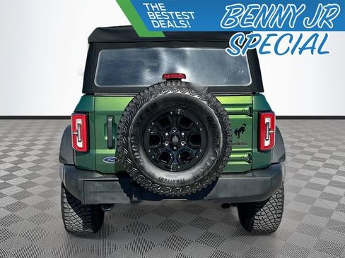 Used 2023 Ford Bronco Wildtrak image 6