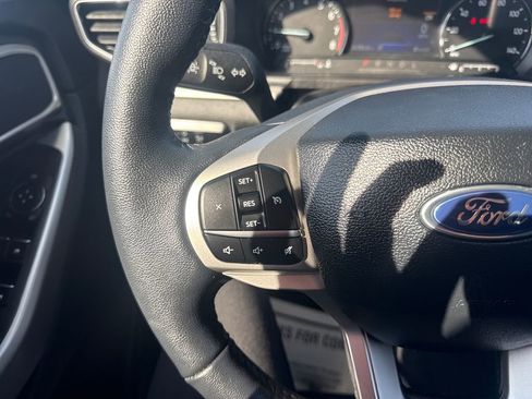 Used 2023 Ford Explorer XLT w/ Equipment Group 202A image 38