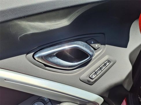 Used 2021 Chevrolet Camaro LT image 10