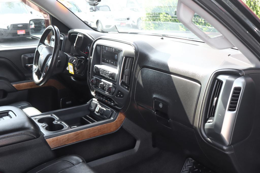Used 2017 Chevrolet Silverado 1500 LTZ w/ Sport Package AWD/4WD image 50