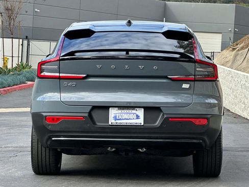 Certified 2023 Volvo C40 P8 Recharge Ultimate image 5