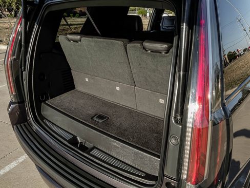 Used 2016 Cadillac Escalade Platinum image 53