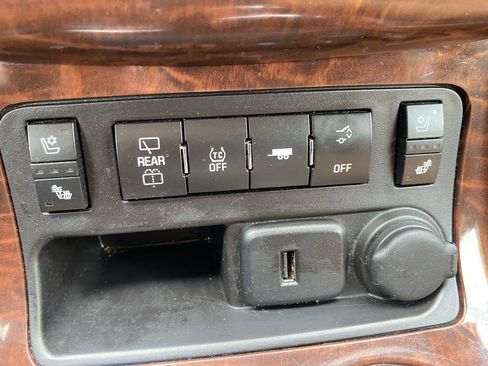 Used 2017 Buick Enclave Premium w/ Trailering Package image 23