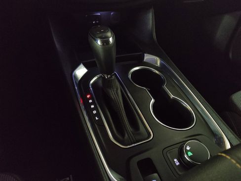 Used 2020 Chevrolet Traverse LS image 26