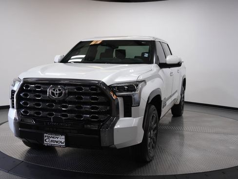 Used 2024 Toyota Tundra Platinum AWD/4WD image 3