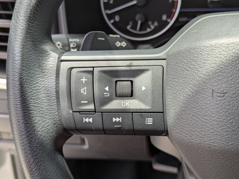 Used 2026 Nissan Rogue S FWD image 51