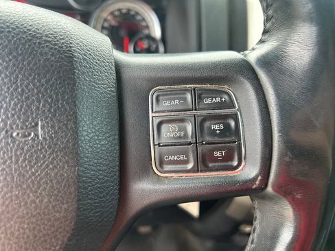 Used 2015 RAM 1500 Classic SLT w/ SLT Plus D←cor Group AWD/4WD image 18