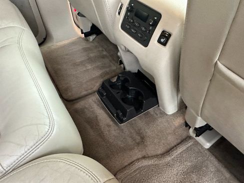 Used 2005 Cadillac Escalade AWD image 52