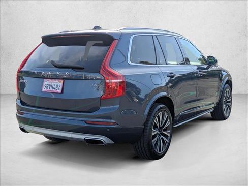 Used 2020 Volvo XC90 T5 Momentum image 5