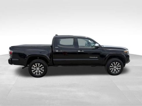 Used 2023 Toyota Tacoma Limited AWD/4WD image 8