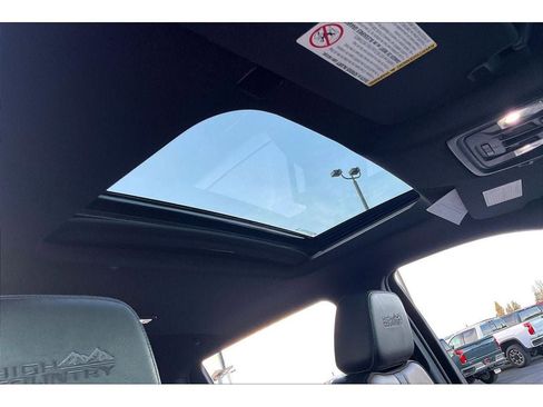 Used 2023 Chevrolet Silverado 3500 High Country w/ Z71 Off-Road Package image 24