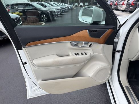 Used 2022 Volvo XC90 T8 Inscription Expression AWD/4WD image 14