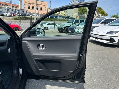 Used 2024 Hyundai Ioniq 5 SE image 42