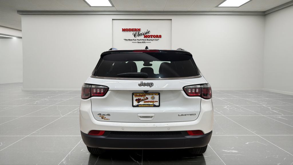 Used 2024 Jeep Compass Limited AWD/4WD image 6