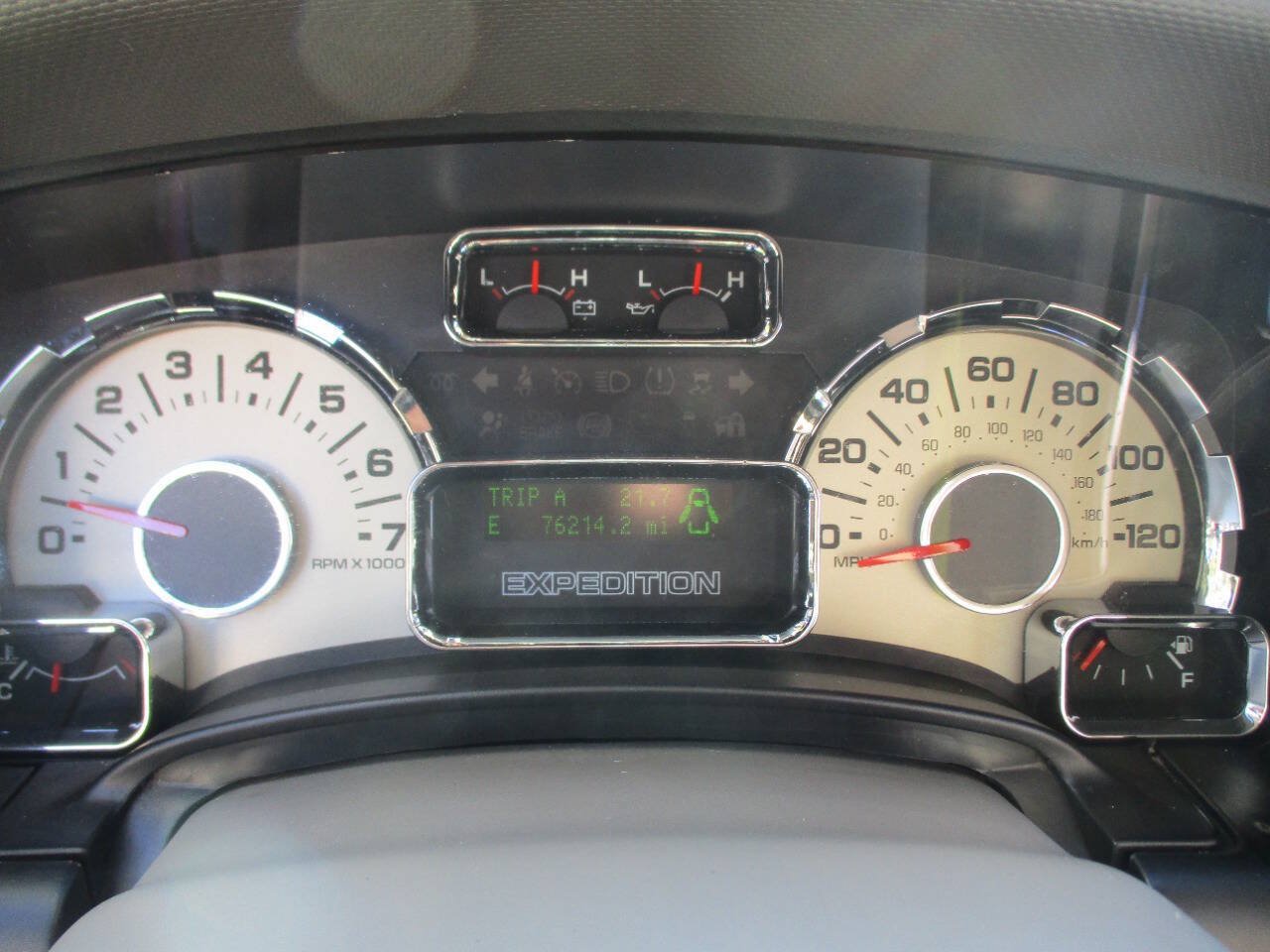 Used 2013 Ford Expedition EL Limited RWD image 16