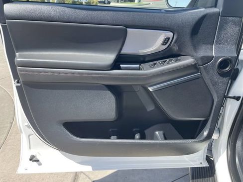 Used 2025 Ford Expedition Active RWD image 22