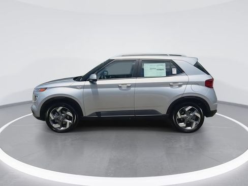 New 2026 Hyundai Venue SEL FWD image 5