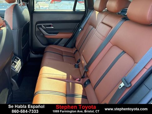 Used 2025 MAZDA CX-50 Meridian Edition w/ Apex Package image 11