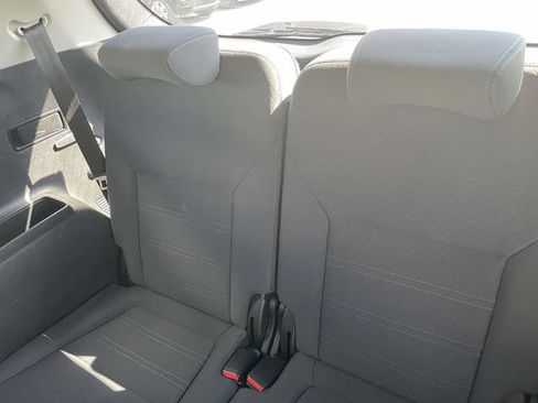 Used 2020 Kia Sorento FWD V6 image 11