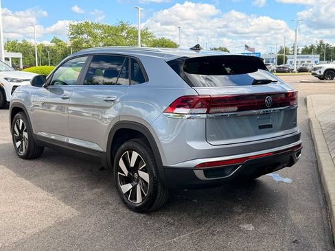 Certified 2026 Volkswagen Atlas Cross Sport SE AWD/4WD image 4