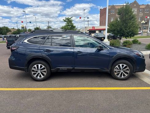 Used 2025 Subaru Outback Premium w/ Popular Package #1A AWD/4WD image 5