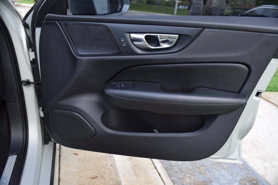 Used 2019 Volvo S60 T5 Momentum w/ Multimedia Package FWD image 74