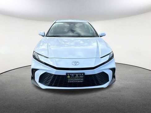 New 2026 Toyota Camry SE image 3