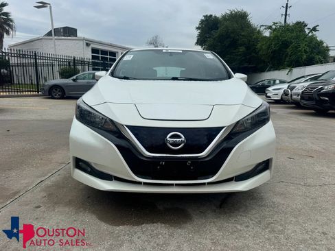 Used 2019 Nissan Leaf SV w/ SV All Weather Package FWD image 1