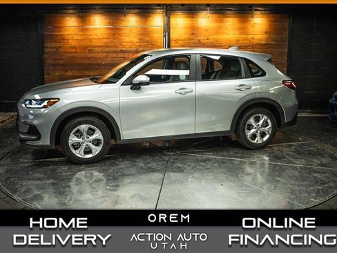 Used 2025 Honda HR-V LX image 1