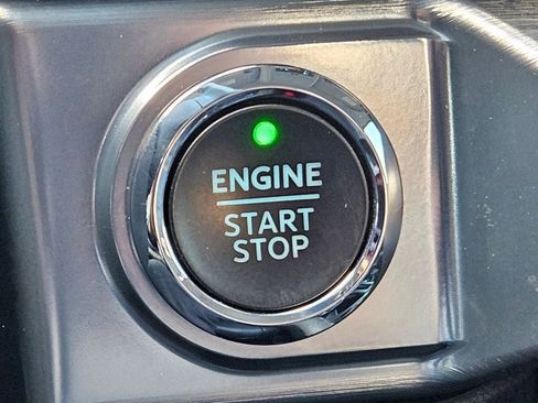 Used 2022 Ford F150 Lariat image 21